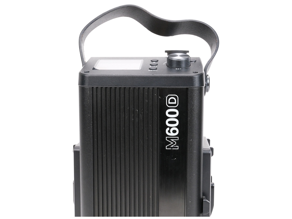 Godox M600D 600W LED Video Işığı   <img src="../../../view/img/yildiz-4.png"